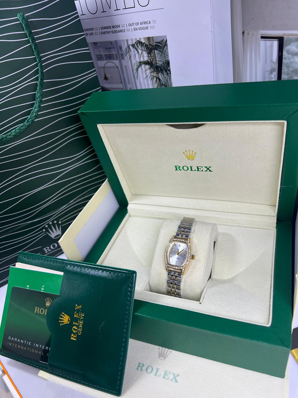 ساعة Rolex فاخرة للنساء